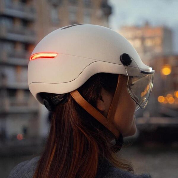 Acheter le casque Overade LIFE avec systeme LED connecte.jpg