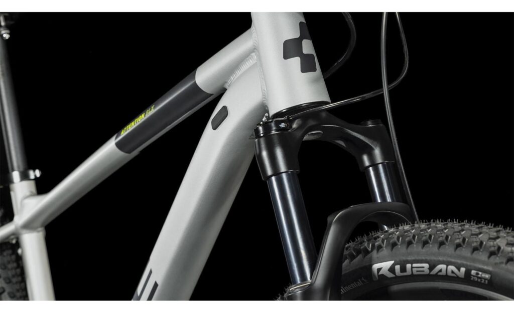 Cube Attention SLX Argent Gris Hardtail Polyvalent et Sportif.jpg